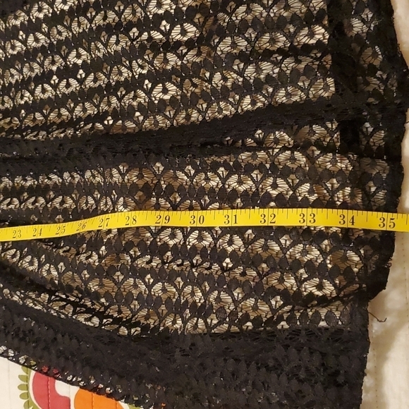 NWOT XXI black lace over cream shell, cut out dress size Large - Picture 10 of 10